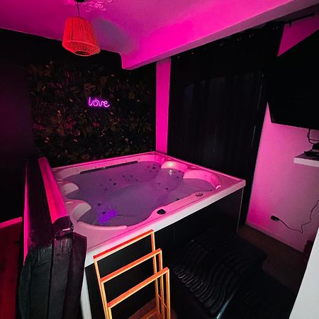 Nid'Ange Hotel Piolenc Buitenkant foto